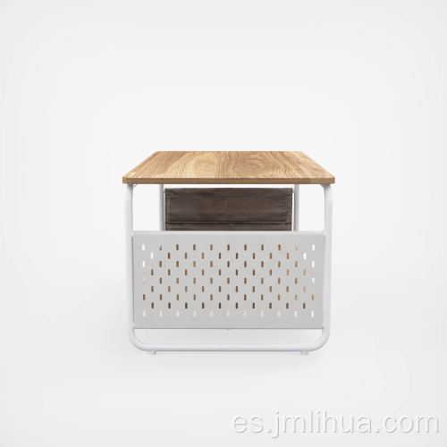 Mesa de centro con madera